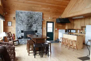 Broadleaf Mountain Chalet - Image 4