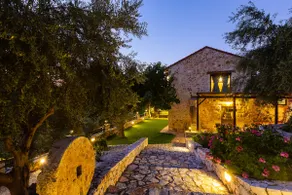 Vrisali Traditional Stone Villa - Image 2