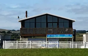 Killy Views Stunning Waterfront Pet Friendly Fireplace Free EV Charger 7 kW - Image 3