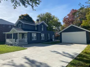 Newly Remodeled, Comfy Home w/Large Fenced Yard - Image 2