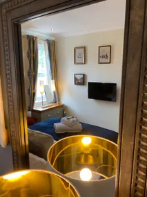 2 Bed Ground floor Apartment with parking - Image 5