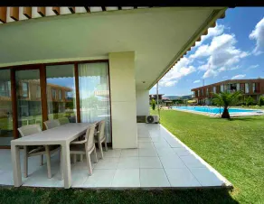Garden floor with pool, spacious grass patio, pool - Image 4