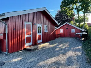 Small idyllic cottage close to the beach. - Image 2