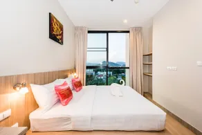 Good view room close to shopping center - Image 3