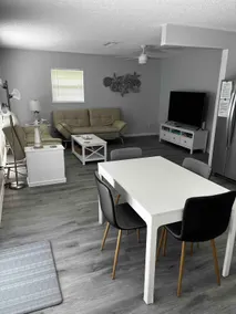 Beautiful Beach Cottage - Image 3