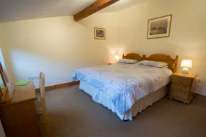 1 Bedroom Converted Piggery, Cob Cottage Haughley - Image 3