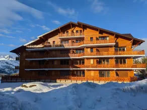 Chalet duplex à La Joue du Loup, 3 pièces, parking inclus - FR-1-504-711 - Image 3