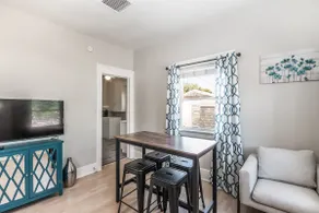 Historic University Wildcat Suite - Image 4