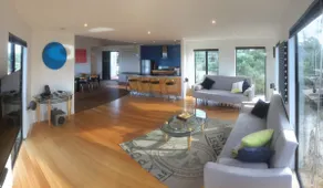 Designer beach house - Image 3