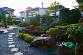 Fully-detached guesthouse with long-stay discount - Image 4