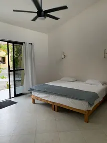 Oceanfront Villa, Starlink WiFi, Sunset Views - Image 4