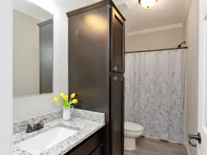 Inviting Duplex Getaway near Madison - Image 5