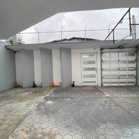 Downtown house with 4 bedrooms - Image 3