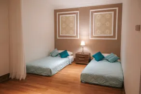 Luxury 3 Bedroom Villa By The Sunset Road - Image 3