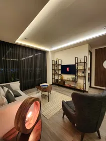 Luxurious apartment on the 22nd floor 12 minutes from Poliformum - Image 4