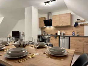 KUELhome - Modern apartment with kitchen & parking - Image 2