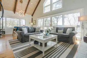 Fabulous Waterfront with Spectacular Sunset Views! - Image 4