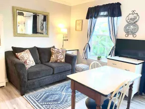Platts' Place Retro Retreat - Image 5
