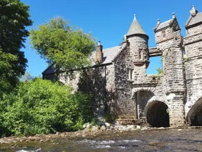 Bridge Cottage, Magical 2 bedroom apartment - Image 2