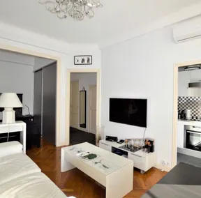 Modern studio, nice, near the beach, rue shakespeare - Image 4