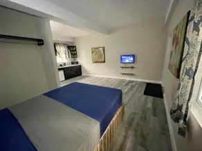 Belmont Apartments #4 - Image 3