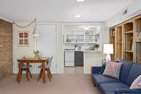 Modern 1 Bedroom Suite - Close to UNC/Downtown - Image 2