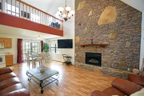 Great Location, Spacious & Comfy Mountain Home! - Image 3