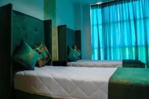 Beautiful stopover - Image 3