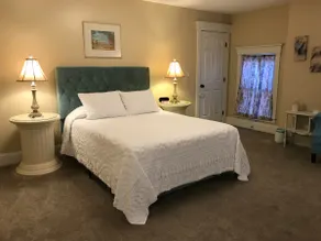 Deluxe Penthouse Suite In The Heart Of MainStrasse - Image 2