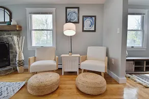 Spacious, Comfy Colonial, minutes to Boston and highways - Image 4