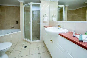 Three Bedroom Apartment - Image 3