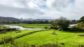 Riverside Chalet in heart of Lampeter, West Wales - Image 2