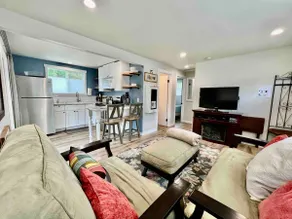 Cozy Country Cottage * Near Hiking & Beaches - Image 5