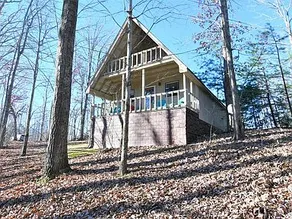 Cozy 2BR Cabin Forest View + Trails, Cave Run Lake - Image 2
