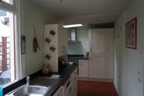 Kincora, 2 bed holiday house, 50m from the beach - Image 5