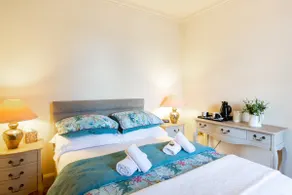 Mountroyal.Victorian Self Catering apartment 2 - Image 4