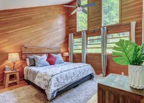 Falcon House: VT Chalet w/Sauna, Bike to Village - Image 3
