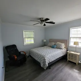 Conveniently Located 3 Bedroom 2 Bathroom House - Image 4