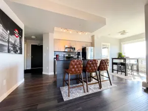 Executive Condo💼 in the 💙 of DOWNTOWN🏙Free PARKING - Image 5