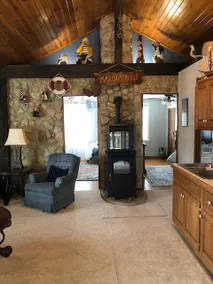 Stone Cottage - upper unit - Image 2