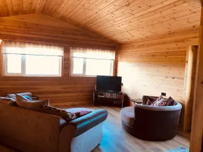 Penhill Luxury Lodge with a hot tub - Image 2