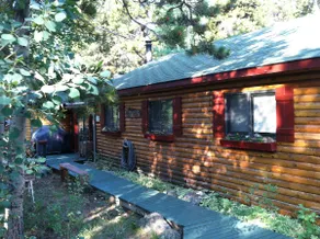 Charming Log Cabin for Peaceful Mountain Getaway! - Image 2