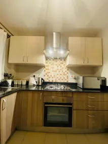Superb ONE Bedroom Apartment near CBD. Amazing! - Image 3