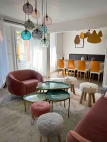 The Avizoise Household - Image 5