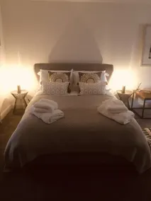 Central Petersfield/South Downs Boutique Lodge - Image 3