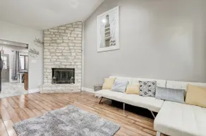 Pflugerville / Round Rock / Sleeps 10 Guests - Image 2