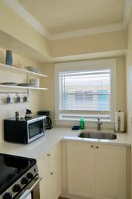 Molloy Gulf-View Suite 2 Full - Image 5