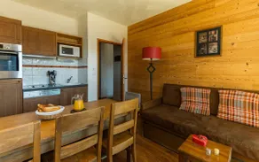 Apartment 50 m from the Gondola | Pool Access + Sauna! - Image 3