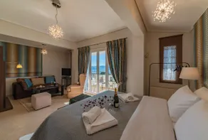 Nostalgia Seaview House - Image 4