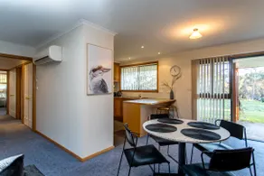 Acton Park Holiday Units - Image 5